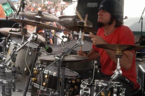 Seether live concert photo by Wayne Dennon