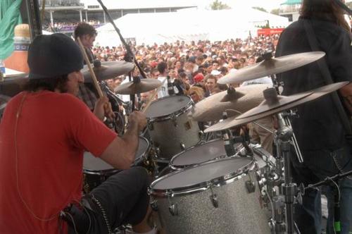 Seether live concert photo by Wayne Dennon