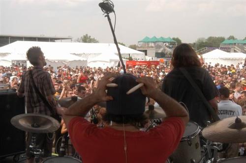 Seether live concert photo by Wayne Dennon
