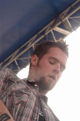 Seether live concert photo by Wayne Dennon