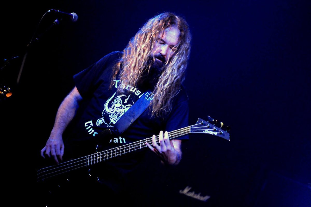 Thruster live concert photo by Wayne Dennon