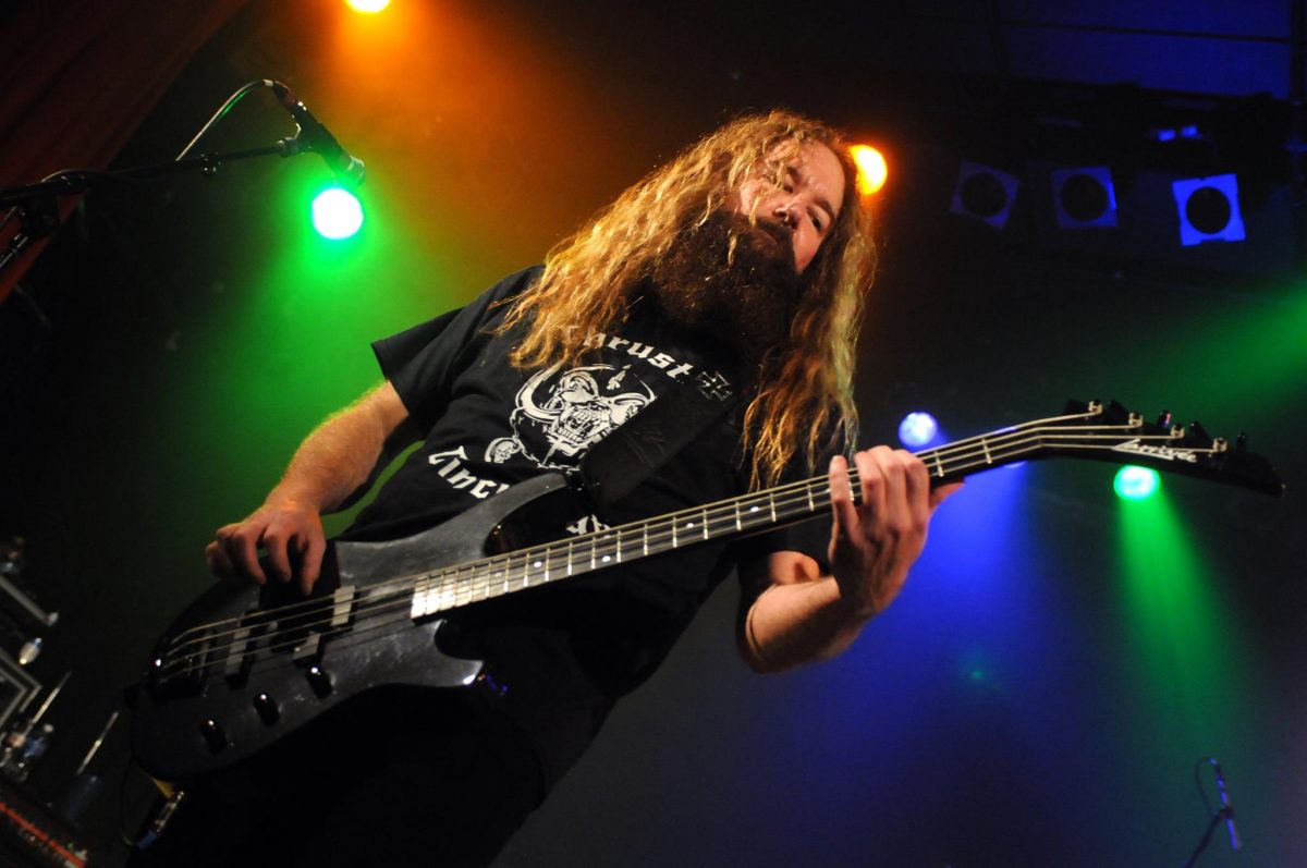 Thruster live concert photo by Wayne Dennon