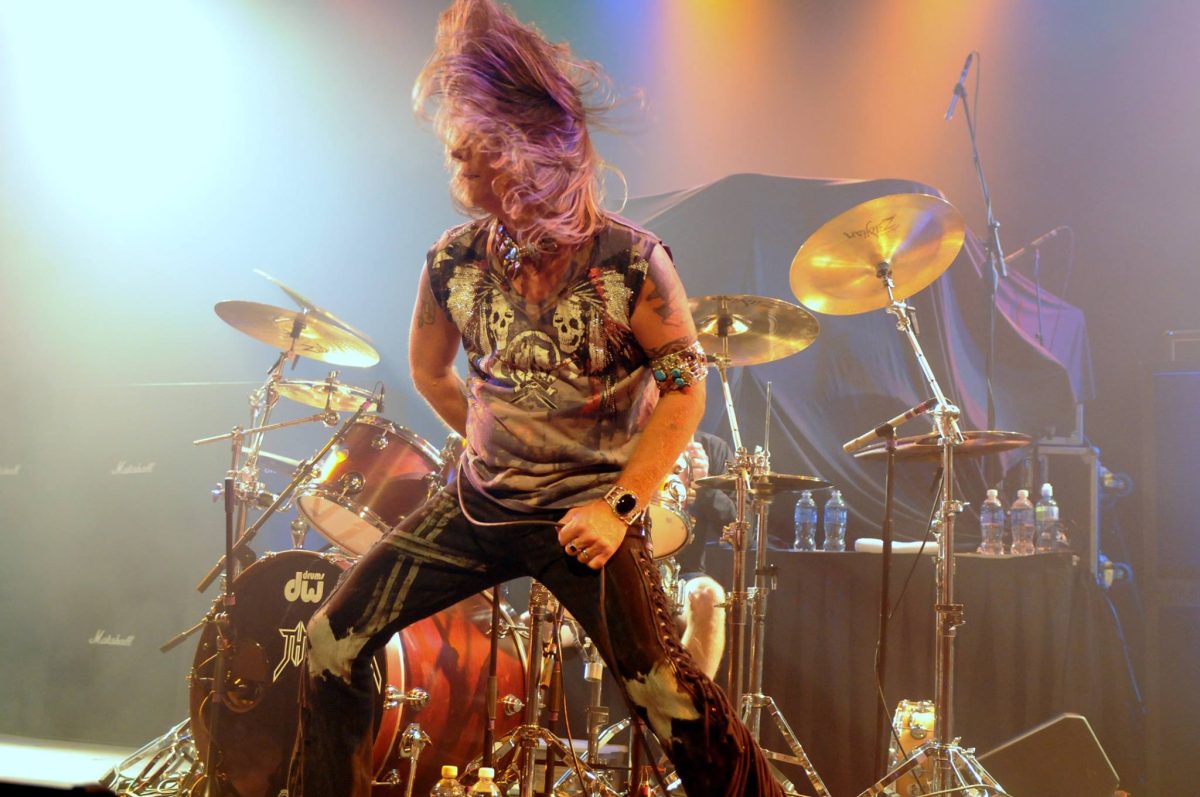Thruster live concert photo by Wayne Dennon