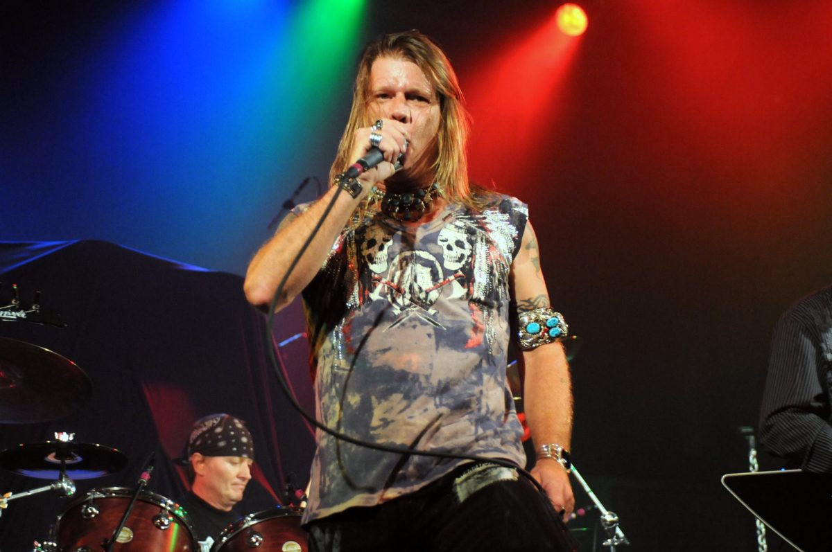 Thruster live concert photo by Wayne Dennon