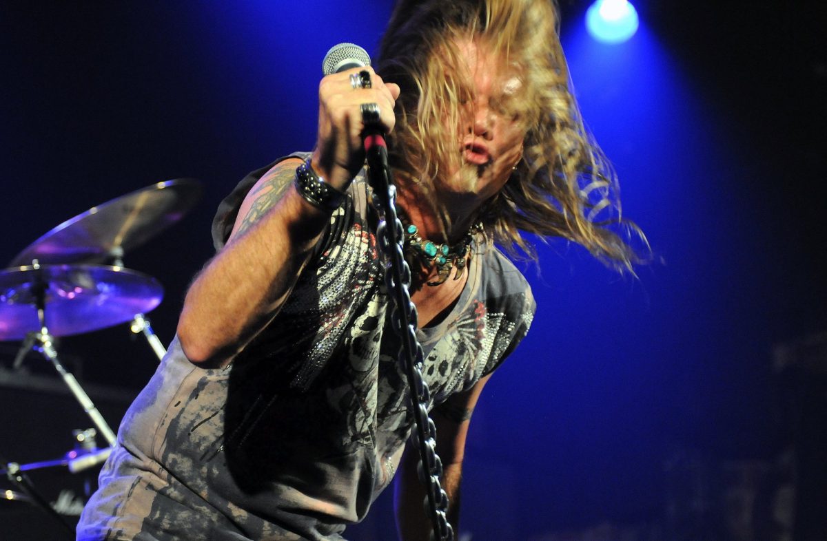 Thruster live concert photo by Wayne Dennon
