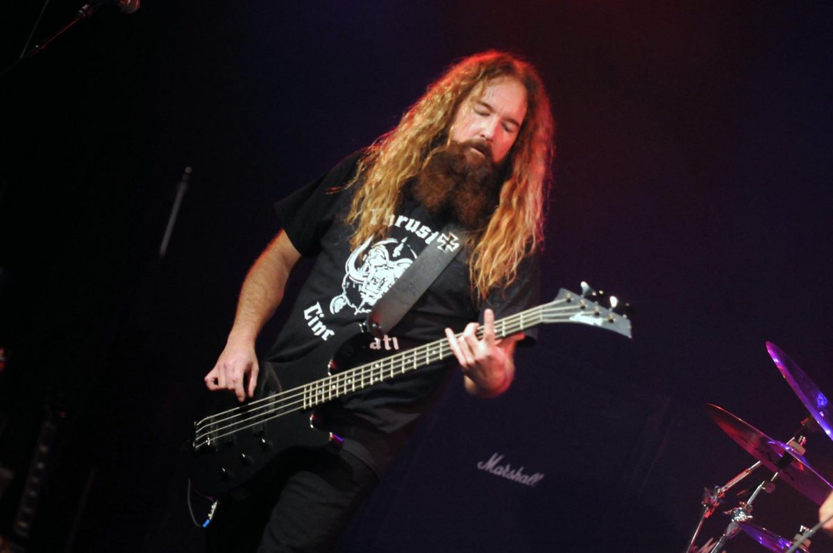 Thruster live concert photo by Wayne Dennon
