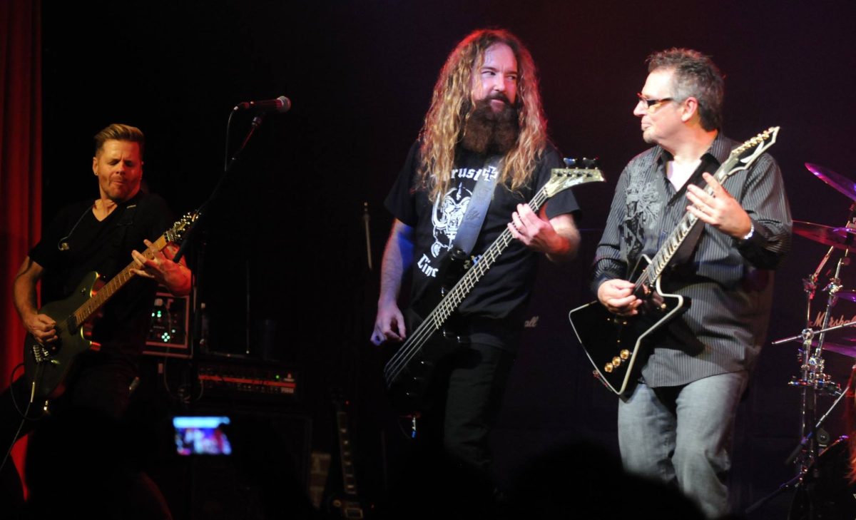 Thruster live concert photo by Wayne Dennon