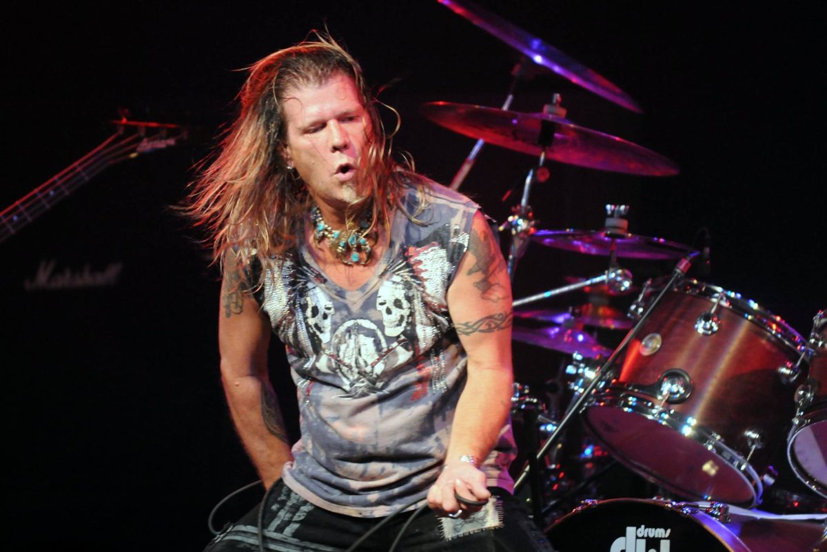 Thruster live concert photo by Wayne Dennon