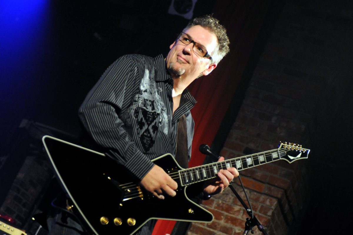 Thruster live concert photo by Wayne Dennon