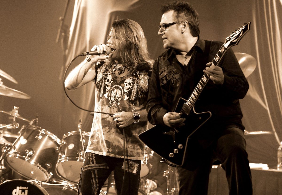 Thruster live concert photo by Wayne Dennon
