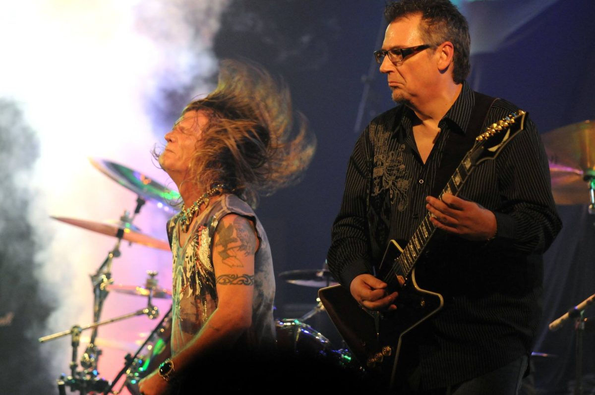 Thruster live concert photo by Wayne Dennon