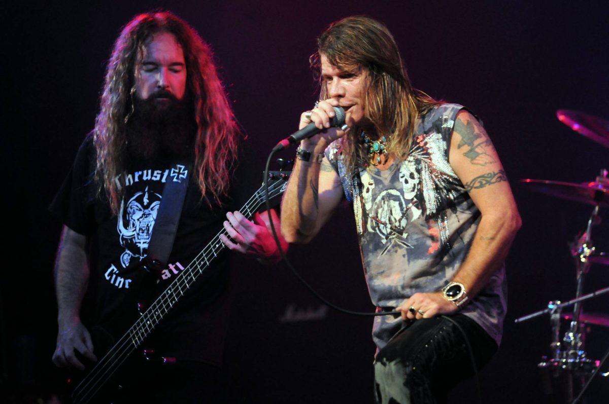 Thruster live concert photo by Wayne Dennon