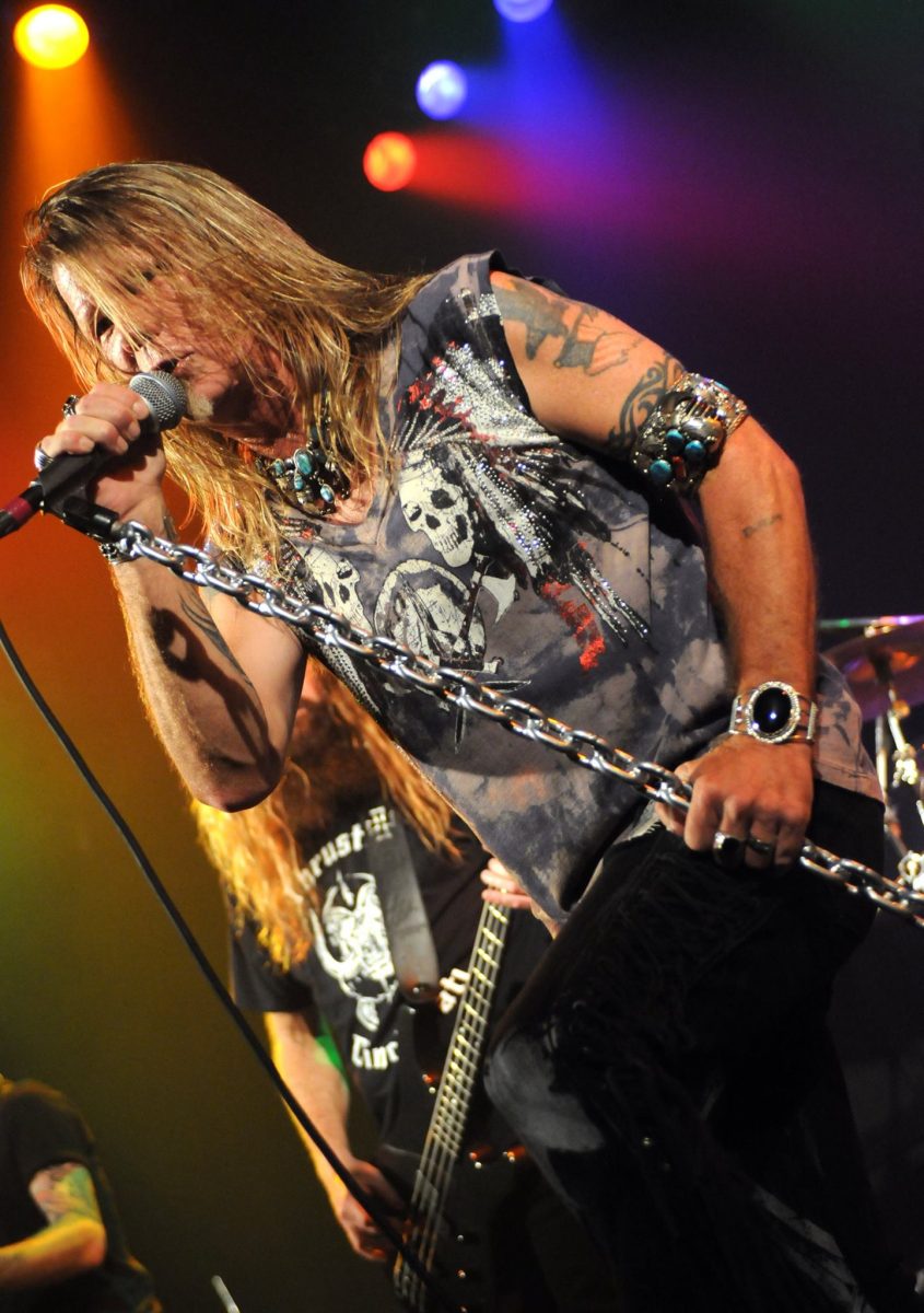 Thruster live concert photo by Wayne Dennon