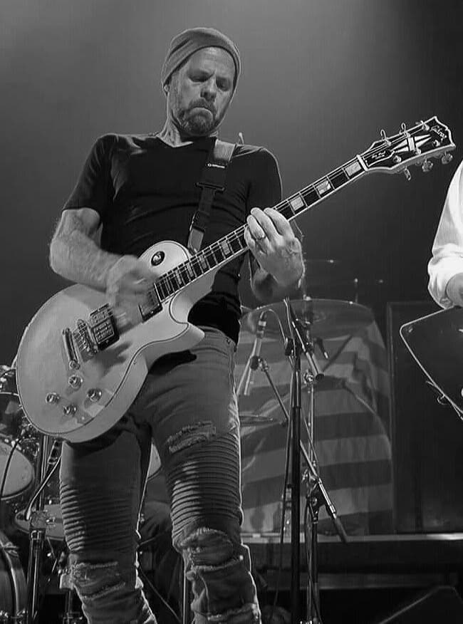 Thruster live concert photo by Wayne Dennon
