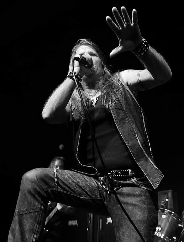Thruster live concert photo by Wayne Dennon