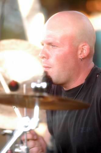 Bobaflex live concert photo by Wayne Dennon