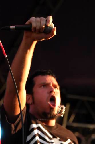 Bobaflex live concert photo by Wayne Dennon