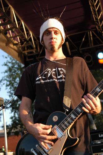 Bobaflex live concert photo by Wayne Dennon