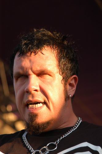 Bobaflex live concert photo by Wayne Dennon