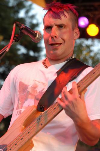 Bobaflex live concert photo by Wayne Dennon