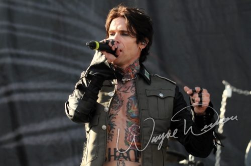 Buckcherry concert photo by Wayne Dennon