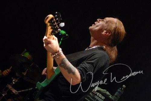 Bx3 live concert photo by Wayne Dennon