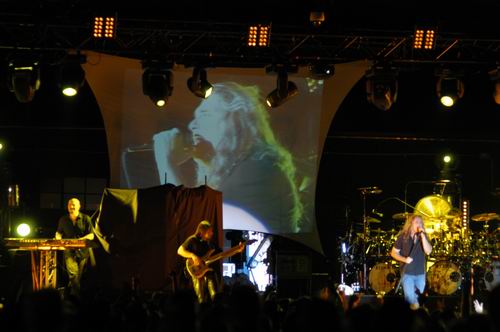 Dream Theater live concert photo by Wayne Dennon