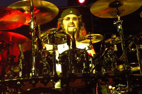 Dream Theater live concert photo by Wayne Dennon