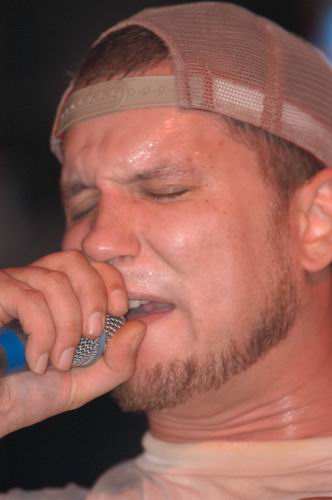 Flaw live concert photo by Wayne Dennon
