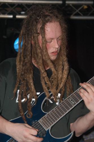 Flaw live concert photo by Wayne Dennon