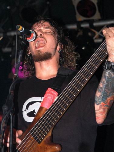 Flaw live concert photo by Wayne Dennon