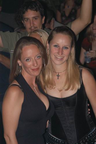 Flaw live concert photo by Wayne Dennon