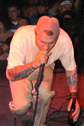 Flaw live concert photo by Wayne Dennon