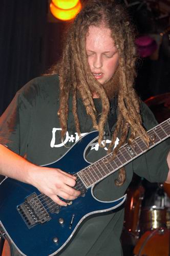 Flaw live concert photo by Wayne Dennon