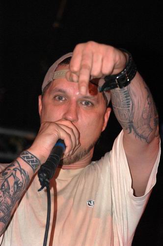 Flaw live concert photo by Wayne Dennon