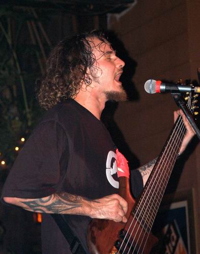 Flaw live concert photo by Wayne Dennon
