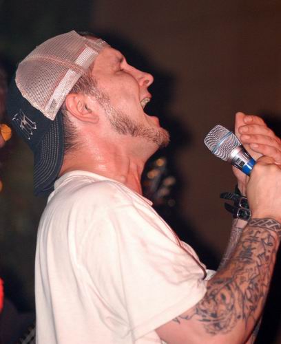 Flaw live concert photo by Wayne Dennon