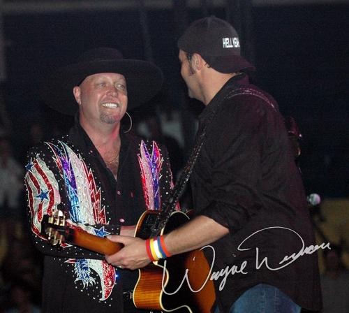 Montgomery Gentry concert photo by Wayne Dennon