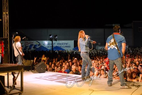 Jackyl at Aces & Eights Harley Davidson Mason, OH on September 22, 2007 &mdash; concert photo by Wayne Dennon