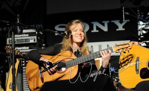 Muriel Anderson at NAMM Show 2008 Anaheim, CA on January 19, 2008 &mdash; concert photo by Wayne Dennon