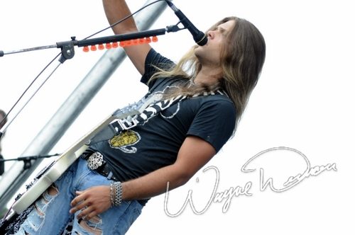 Nigel Dupree Band concert photo by Wayne Dennon