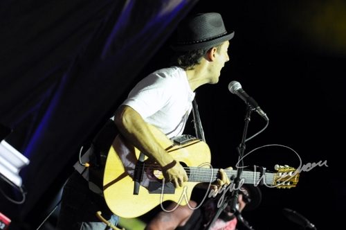 Jason Mraz at National City Pavilion Cincinnati, OH on May 25, 2008 &mdash; concert photo by Wayne Dennon