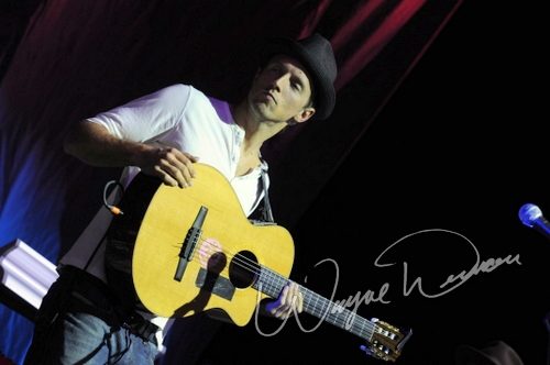Jason Mraz at National City Pavilion Cincinnati, OH on May 25, 2008 &mdash; concert photo by Wayne Dennon