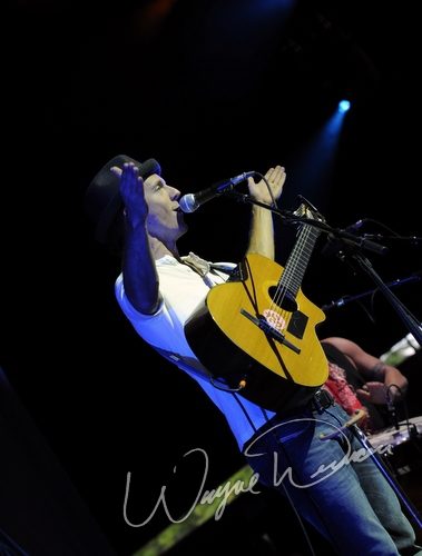 Jason Mraz at National City Pavilion Cincinnati, OH on May 25, 2008 &mdash; concert photo by Wayne Dennon