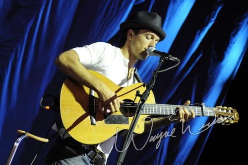 Jason Mraz at National City Pavilion Cincinnati, OH on May 25, 2008 &mdash; concert photo by Wayne Dennon