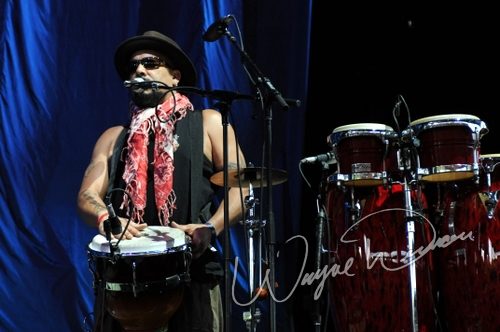 Jason Mraz concert photo by Wayne Dennon