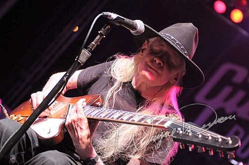 Johnny Winter at Gibson Custom Shop Nashville, TN on June 20, 2008 &mdash; concert photo by Wayne Dennon