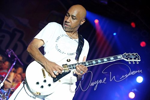 Sammy Hagar concert photo by Wayne Dennon