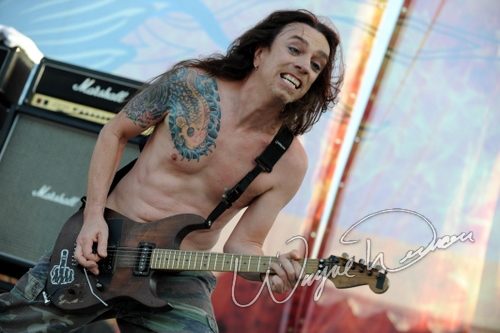 Skid Row concert photo by Wayne Dennon