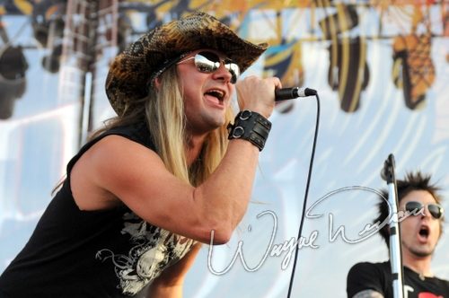 Skid Row concert photo by Wayne Dennon